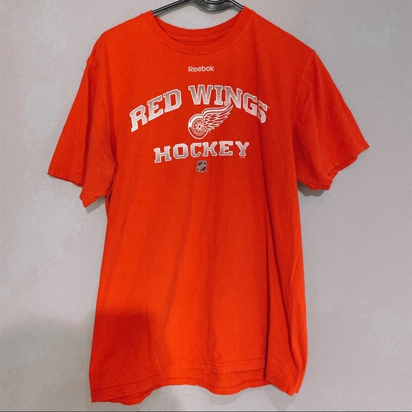 Red Wings Hockey T Shirt - Picture 2 of 6